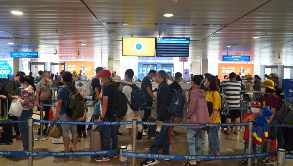 Thủ tục bay nội địa tại Việt Nam sắp thay đổi: Sử dụng VNeID và sinh trắc học